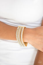 Load image into Gallery viewer, Fashion Fanatic - Yellow
